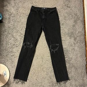 women’s Hollister black ultra high-rise ‘90s vintage straight jean (size 5R)